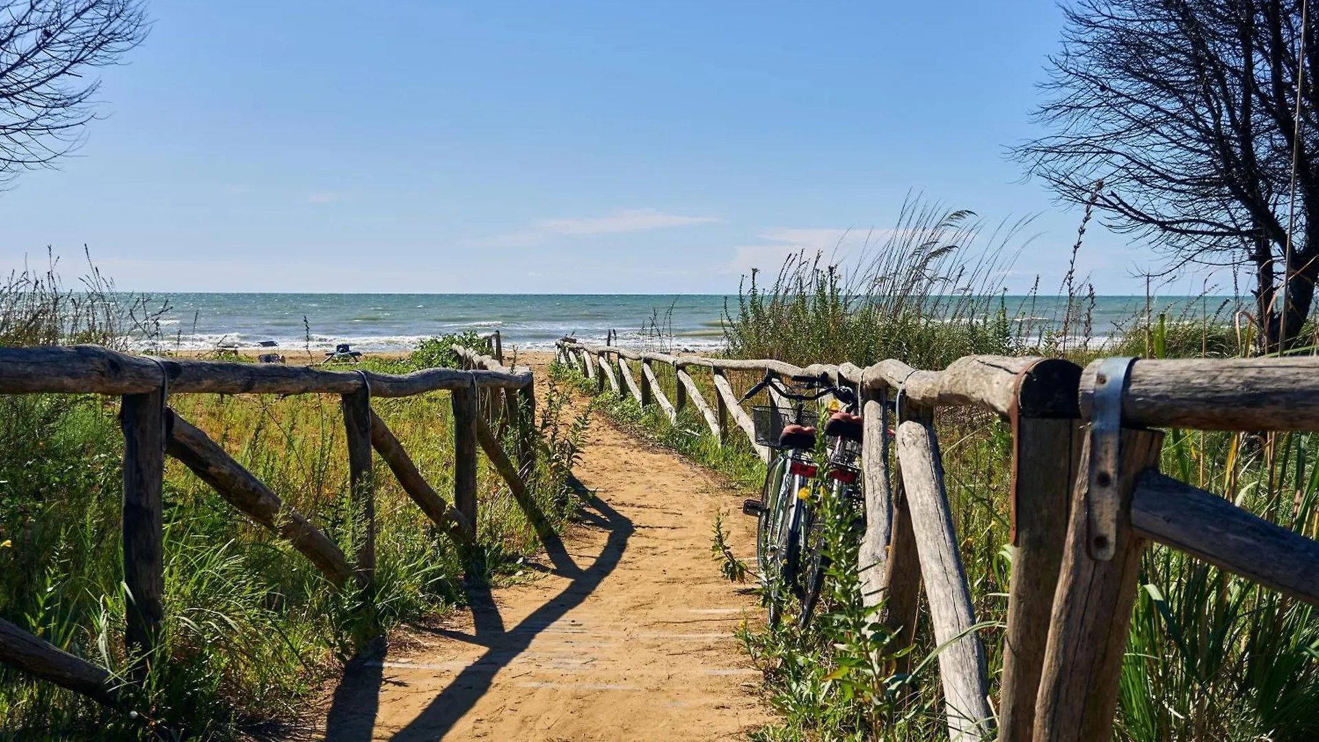 Relax In A Gorgeous 3 Bedroom Apartment With Pool Bibione