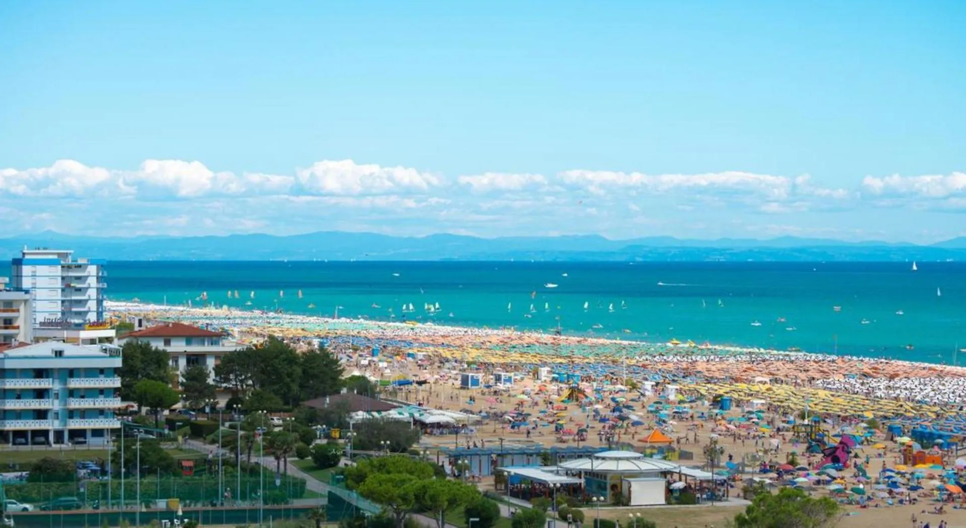 Relax In A Gorgeous 3 Bedroom Apartment With Pool Bibione