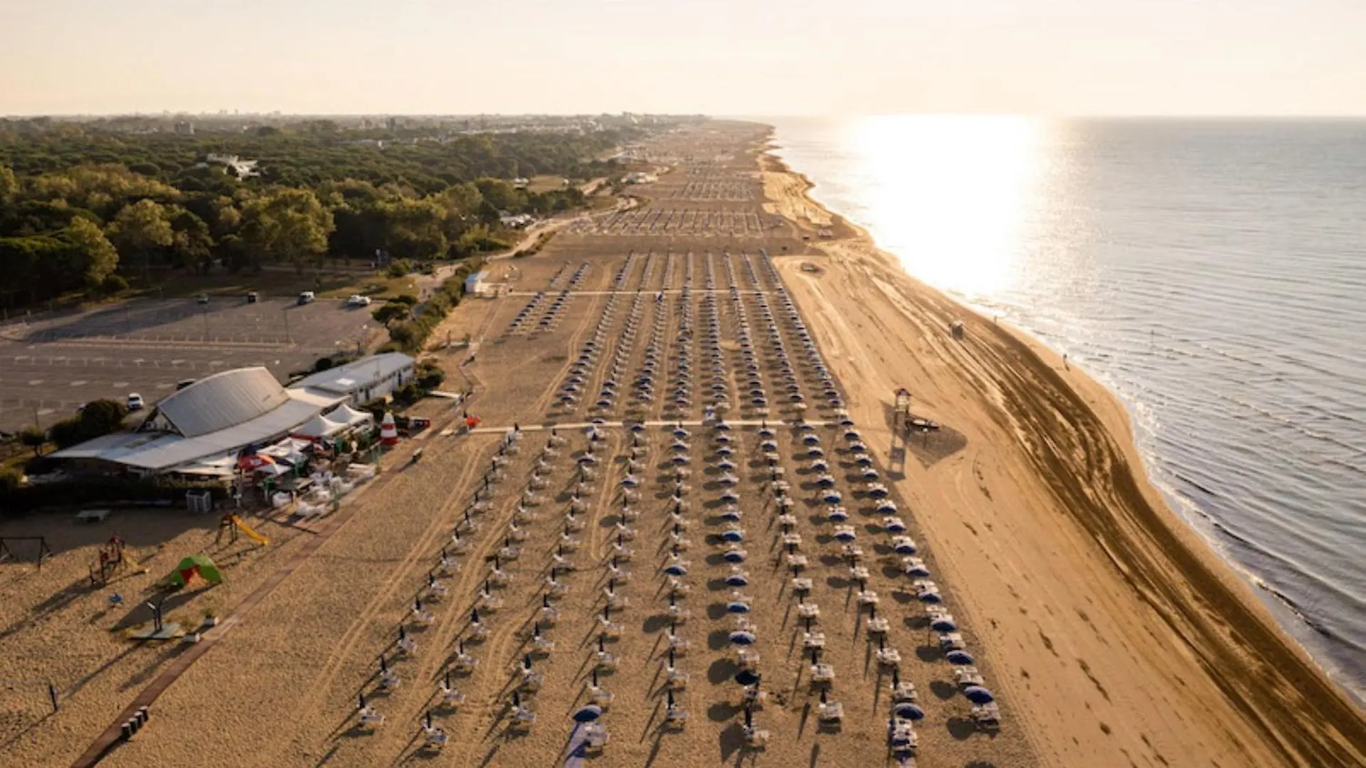 Relax In A Gorgeous 3 Bedroom Apartment With Pool Bibione Itália