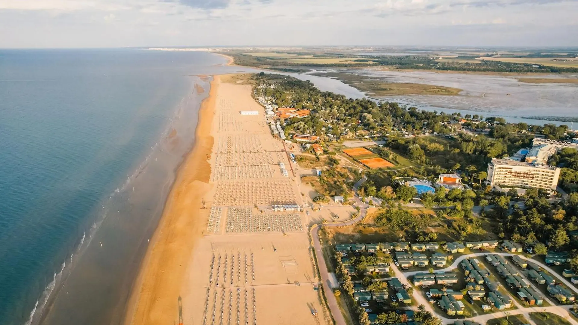 Relax In A Gorgeous 3 Bedroom Apartment With Pool Bibione 0*,  Italy